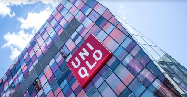 Uniqlo ユニクロ の セール チラシ アプリ 通販 と店舗 営業時間 電話番号 アクセス 駐車場案内人